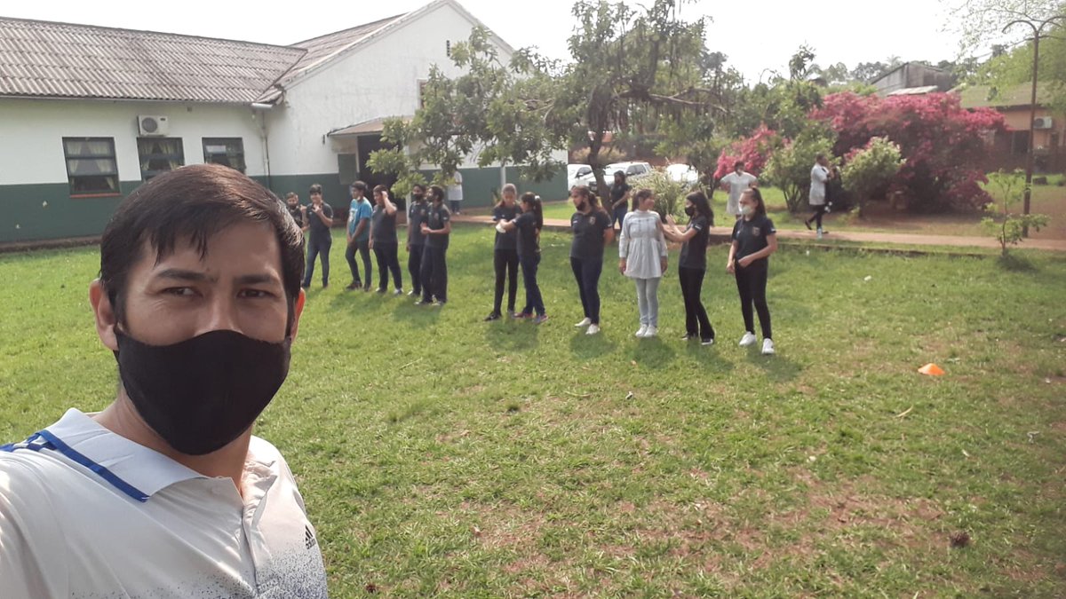 CEF25MISIONES's tweet photo. Continuamos con el "Taller de entrenamiento de las capacidades condicionales" junto al profe @profesudo y @chekielon . El tema del día: entrenamiento de la velocidad.
#CEF25 @DirEducFIsica
@CGEMisiones @grillo141 @oviedo_luis @ricardofabianbi @ADOMIS_Misiones https://t.co/7HdmrGk29h