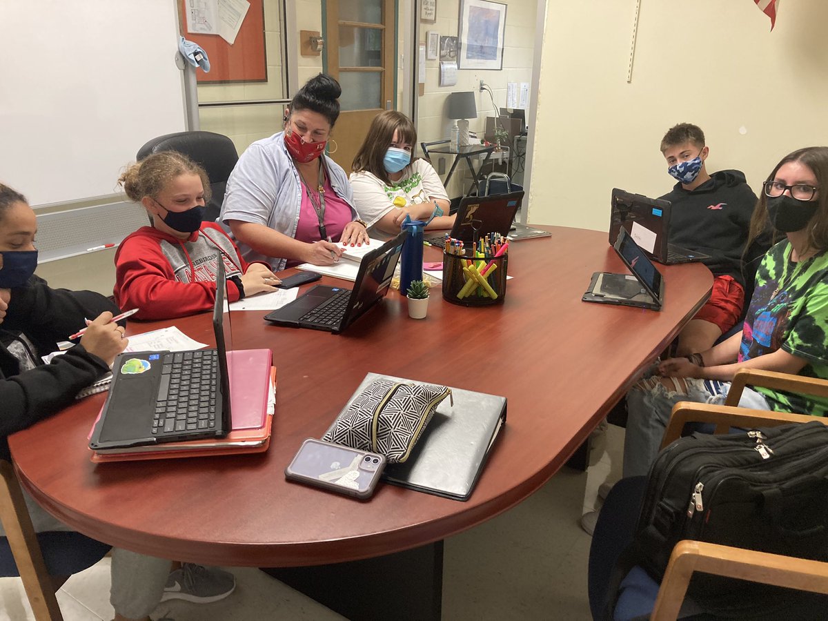 Scott Laman (@scottlaman2) on Twitter photo Shout out to these students who are putting the extra work in after school with our tutors! #WEareLakota #kidsworkinghard <a href="/TarynNBarker/">Taryn Barker</a> Shout out to these students who are putting the extra work in after school with our tutors! #WEareLakota #kidsworkinghard <a href="/TarynNBarker/">Taryn Barker</a>