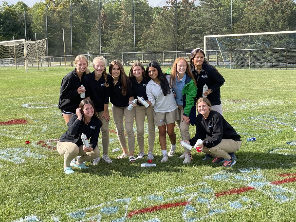 SJGSoccer's tweet image. Our Seniors are ready… are you????  Festivities start at 5:30.  Come and support your SJGS SENIORS 💙⚽️💙⚽️