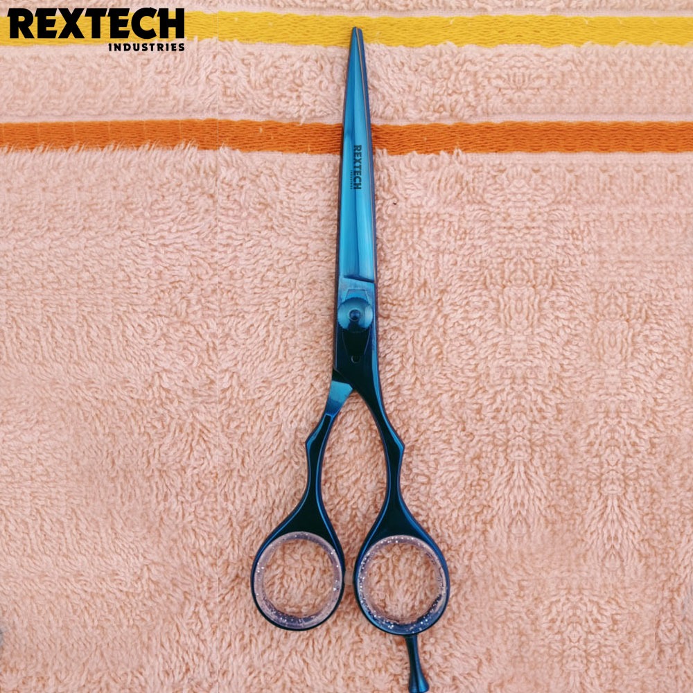 RextechB's tweet image. #barber #barbershop #barberlife #barberlove #barberworld #barbershopconnect #barbergang #barbersinctv #beautysalon #salon #makeup #makeuptutorial #makeupartist #makeupforever #barbershops #cabelo #hairstyle #haircut #fade #wahl  #eyelashextensions #lashes #manicure #pedicure