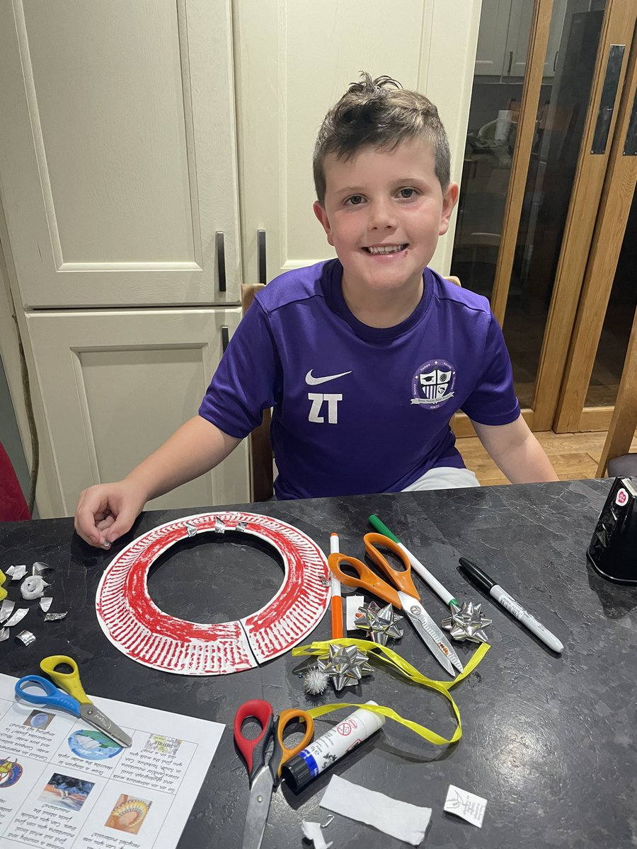 TurtonKelly's tweet photo. @Y3Phoenixes Not quite an adventure walk but Zak learnt about what creatures live in the River Don on Saturday, then studied the map where we had been! And he’s made an Egyptian style necklace using a paper plate and other bits an bobs he found! 👍🏼 https://t.co/ls9Zq6mJd5