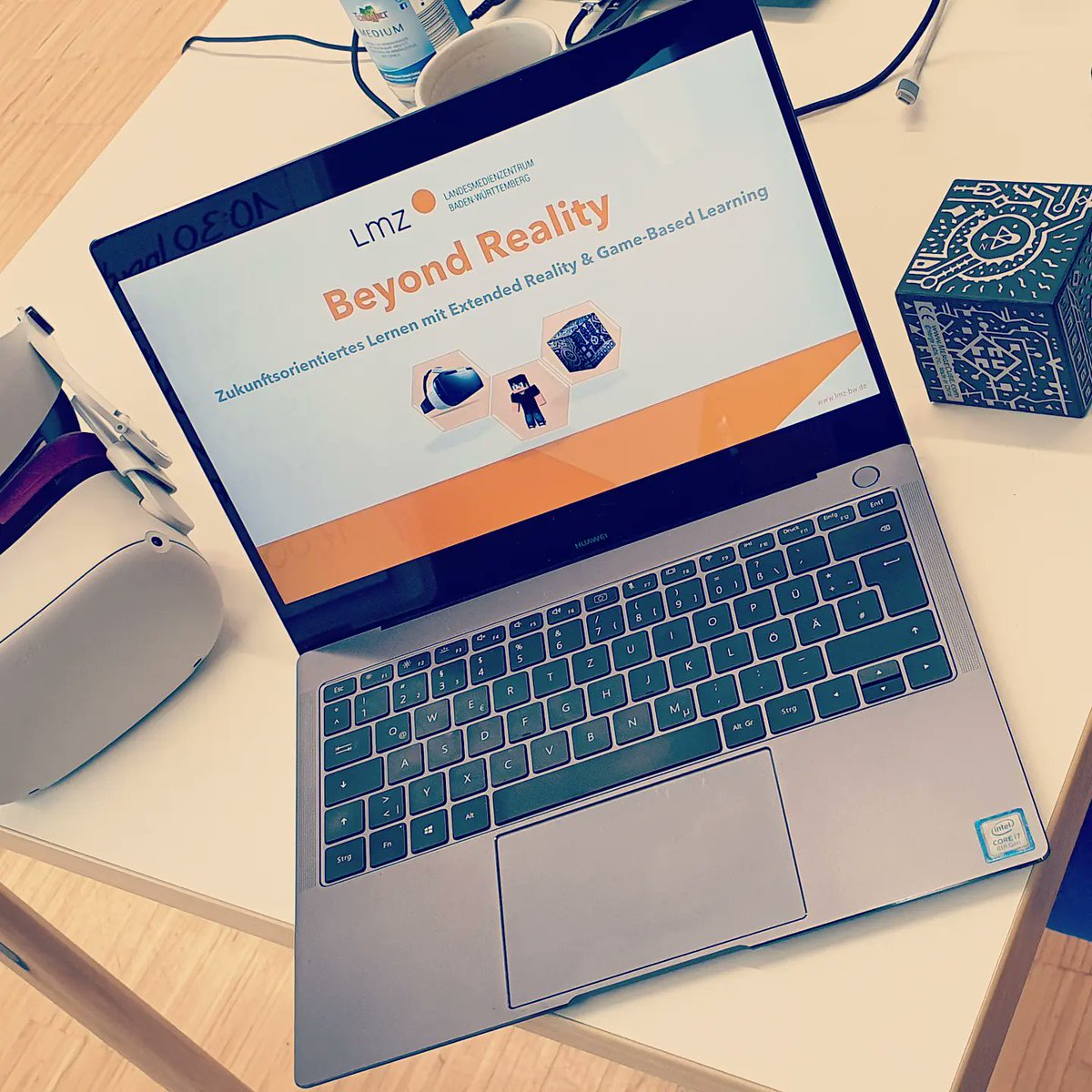 Eine tolle Präsenzfortbildung für berufliche Schulen an der Akademie Esslingen. Innovation <a href="/lmz_bw/">Landesmedienzentrum BW</a> on tour. #xr #ar #mr #vr #gbl <a href="/michael_simonfr/">Michael Simon</a> pic.x.com/gWHZXsaOHC