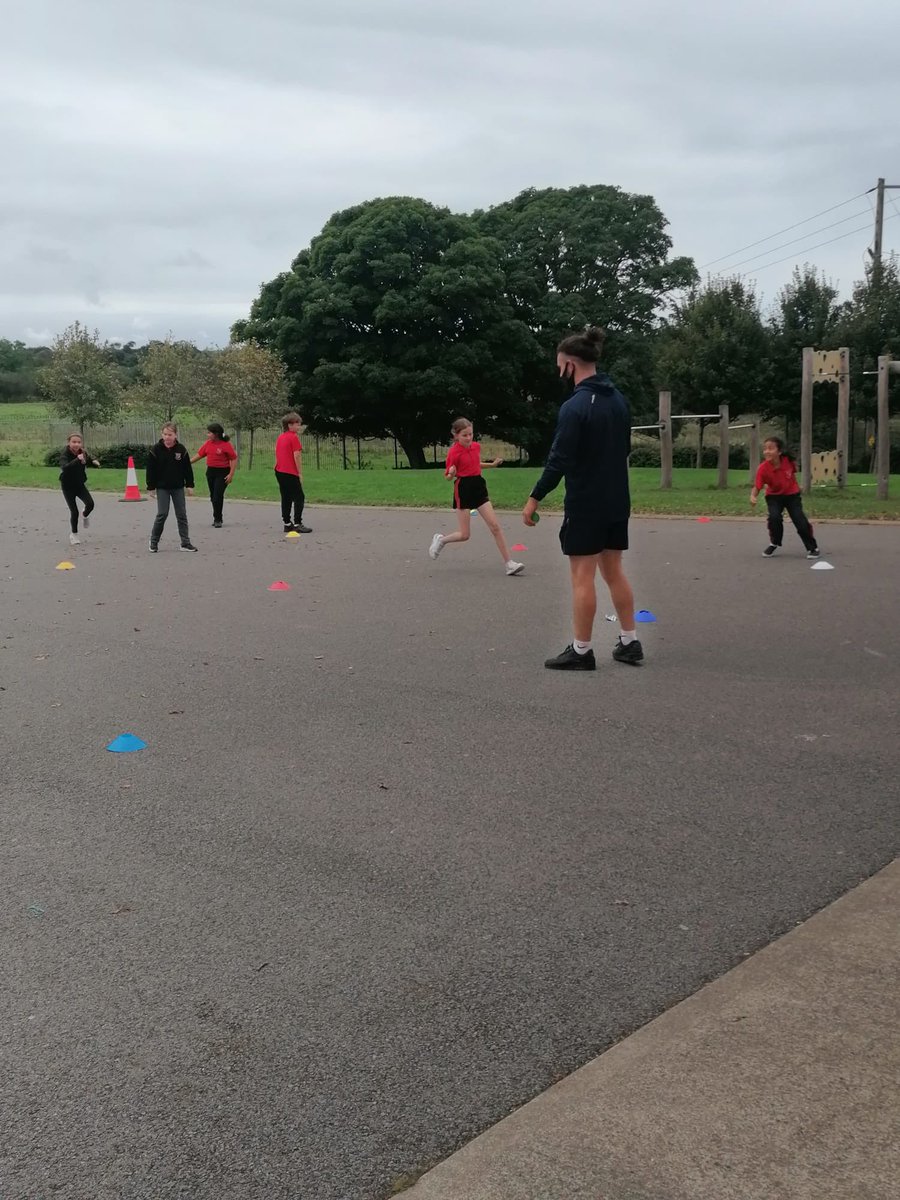 ennisns's tweet photo. We are very lucky to have coach Cian O’ Dea to facilitate teachers in teaching athletics, hurling and football skills to our pupils. #beactive https://t.co/jn2Mm64yiC