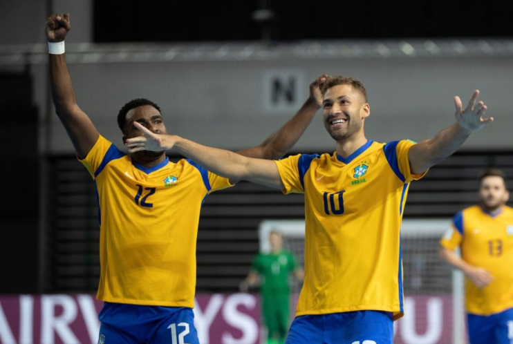 The Futsal team already has an opponent defined in the round of 16 of the World Cup! Team will face Japan in the competition's first knockout game. LET'S GO! 

🇧🇷 🆚 🇯🇵 | 23/09 - 14h #FutsalBrasil #FutsalWC

Foto: Thais Magalhães / CBF