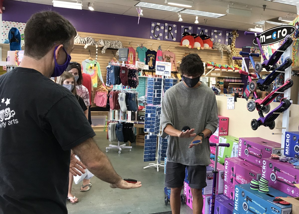 FlowCircus's tweet image. Flop Balls are on the shelves at the Learning Express in Cary.

We visited this weekend to flop with customers and staff. Stop by and ask them to show you their new skills!

#flopball #shoplocal #LearningExpressToys #skilltoys