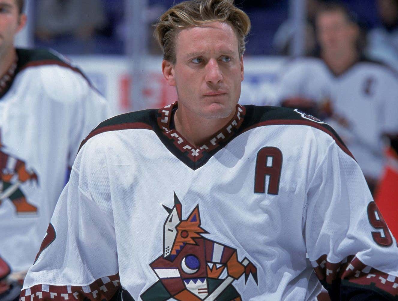 Coyotes Bring Back White Kachina Jersey — UNISWAG