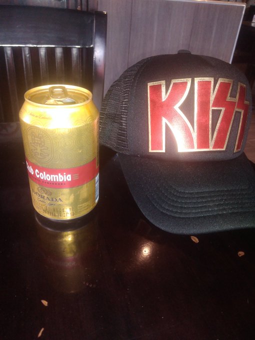 I love rock and roll https://t.co/Spb0FYlQNw