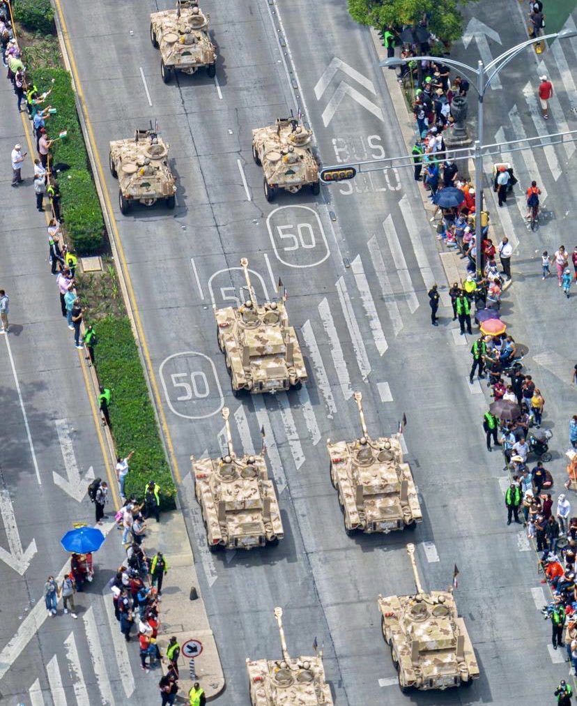 SgtoJexh33's tweet photo. ¡Con la Fuerza del Blindaje, Venceremos! Vehículo Blindado ERC 90 Lynx Panhard, en el Desfile Militar 2021. #Sedena #EjércitoMexicano #SiempreLeales #ConLaFuerzaDelBlindaje #DN32 #LaPatriaEsPrimero #LaGranFuerzaDeMéxico https://t.co/23GaaI3v6n