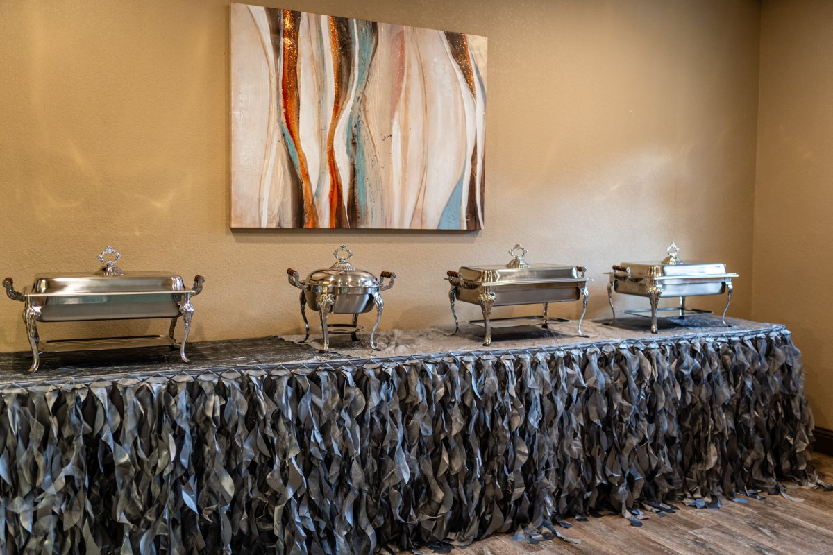 LegacyArdmore's tweet photo. Every great celebration needs a great meal to go with it! We have a fully stocked and functional catering kitchen so that you can enjoy a perfect dinner with your guests. https://t.co/92ACktqcE8