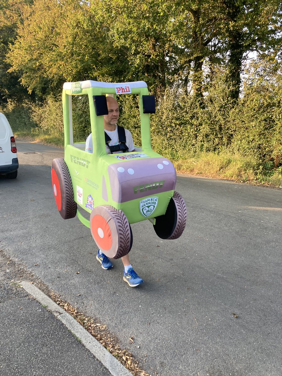 What have I done? 26.2 miles in this is gonna be brutal 😫 <a href="/GWR/">Guinness World Records</a> <a href="/CRY_UK/">CRY</a> <a href="/teambenhammond/">Team Ben Hammond</a> <a href="/LondonMarathon/">TCS London Marathon</a> <a href="/RunComPod/">Running Commentary</a> <a href="/marathontalk/">Marathon Talk</a> <a href="/runnersworld/">Runner's World</a>