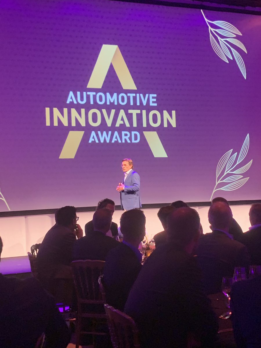 AIAward tweet media