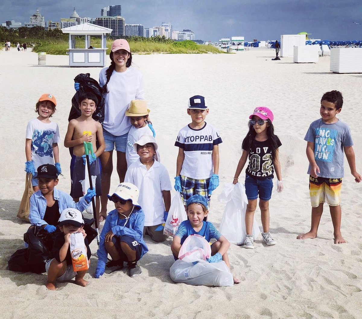 CleanTrails's tweet image. Nearly 1 MILLION people, nationwide, have signed up for this past weekend's #NationalCleanup!! Thank you to all organizations,  group leaders and individual volunteers who united in the combined effort to keep our planet clean💚