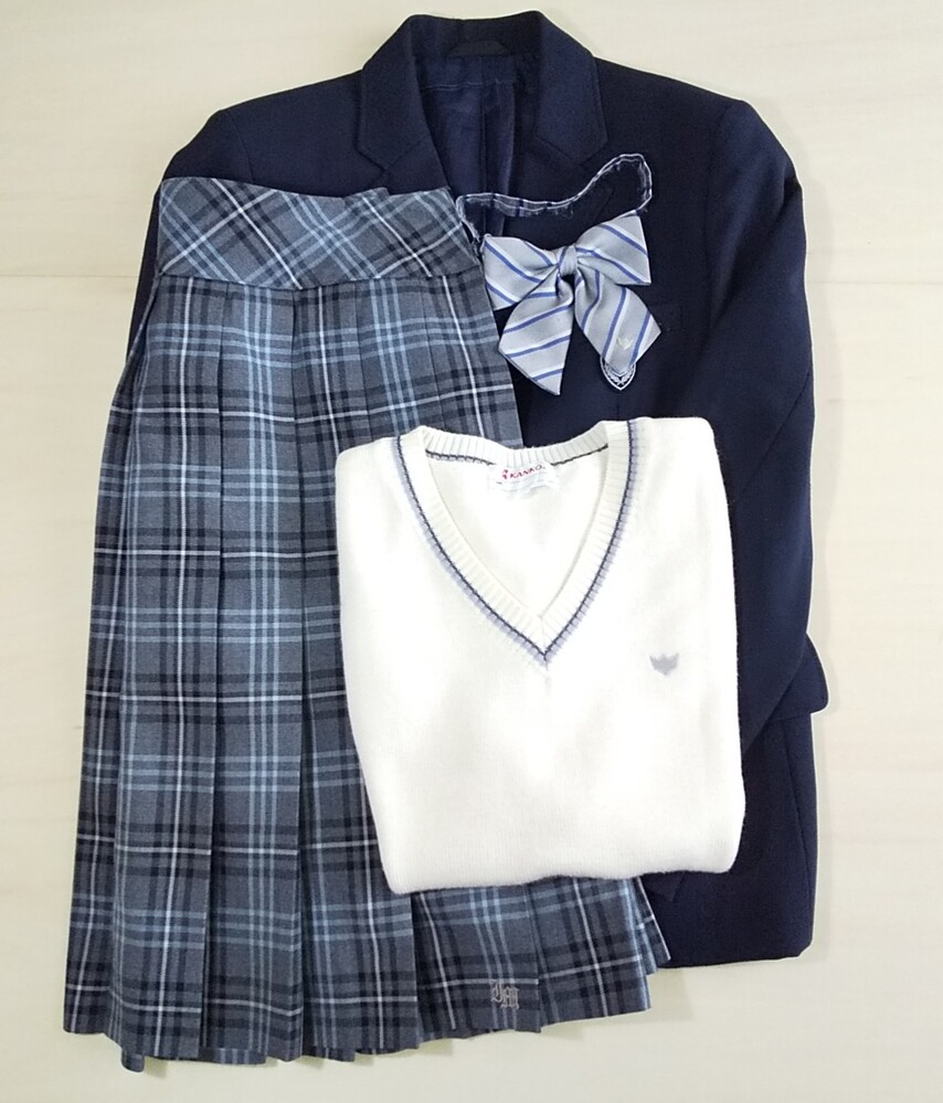 北海道 道立 石狩南高等学校 制服が出品されました。 現在価格：18,000 