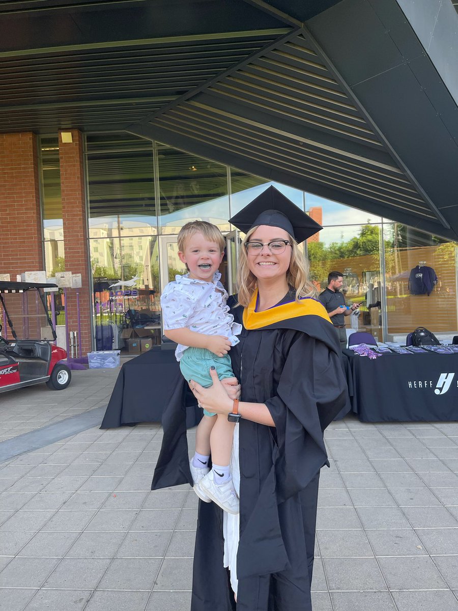 ljmros's tweet photo. About to watch my girl walk for her Masters. Amazed by all you do Caylie! #proudmama #gcu #mastersofscience #publichealthadministration #gcugrad https://t.co/t6bgj5Pxun