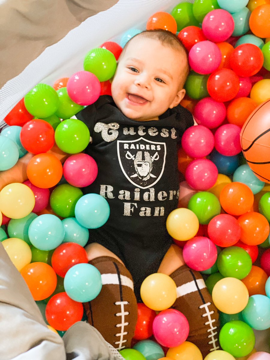 Precious_Nikki's tweet photo. My little @Raiders fan loved game day yesterday @EnvoyCollectbls https://t.co/3bOVD9llaa