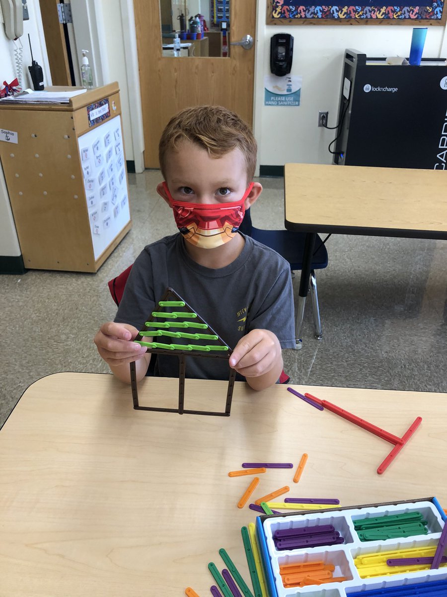 Students really enjoy doing their morning activities. 🐢