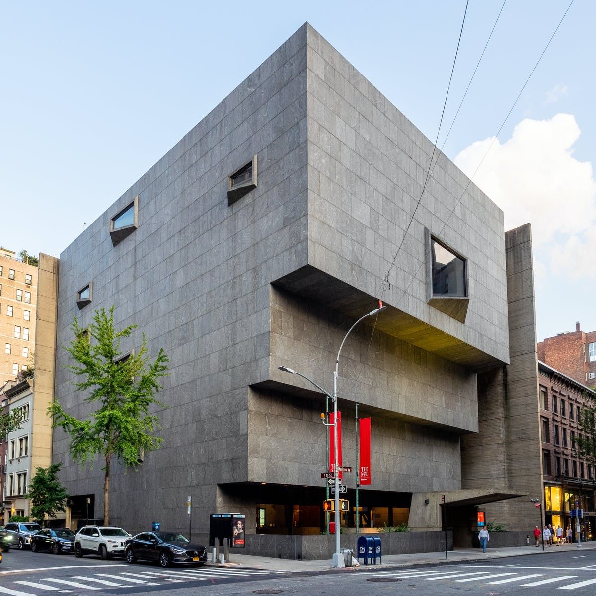 The fate of Marcel Breuer's Frick Madison building could fall into developer hands soon #MarcelBreuer #FrickMadison 

arcnct.co/3hOTfja