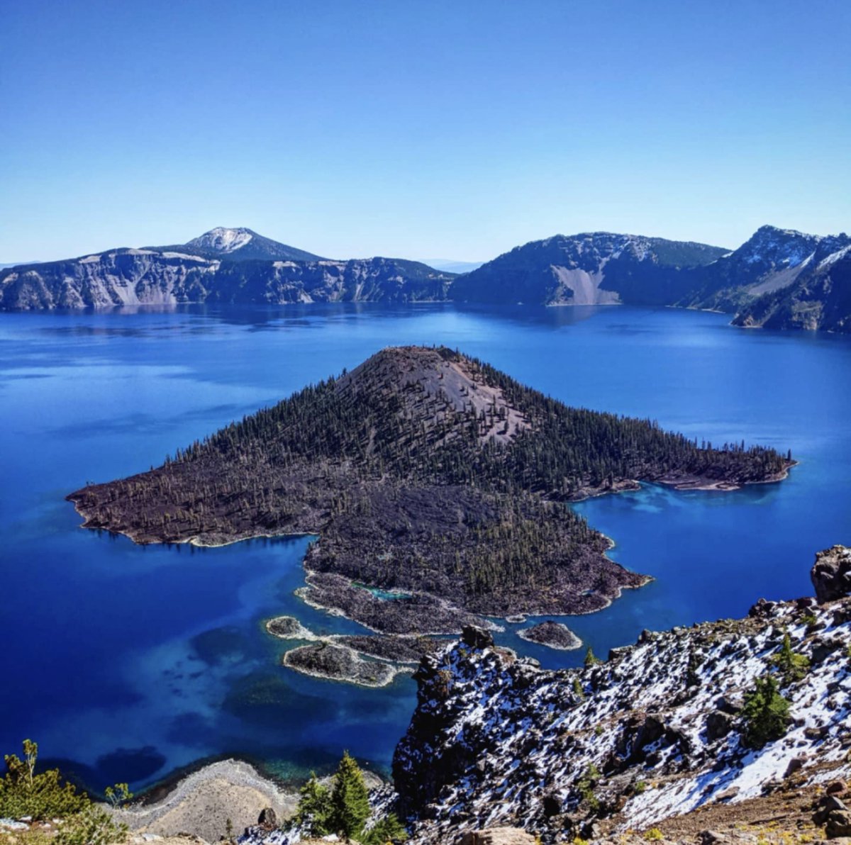 DVLP4VR's tweet image. Crater Lake was breathtaking. Hiked through a bit of snow and was rewarded with spectacular views. The first stop in Oregon did not disappoint.

#DevelopForever #oregonexplored #craterlakenationalpark #exploremore #instatravel #oregan #hikingadventures
