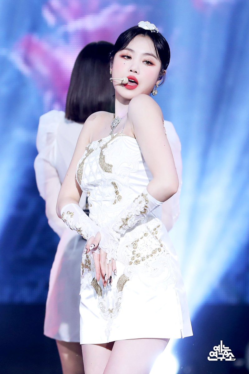 hourly soojin🍒 tweet media