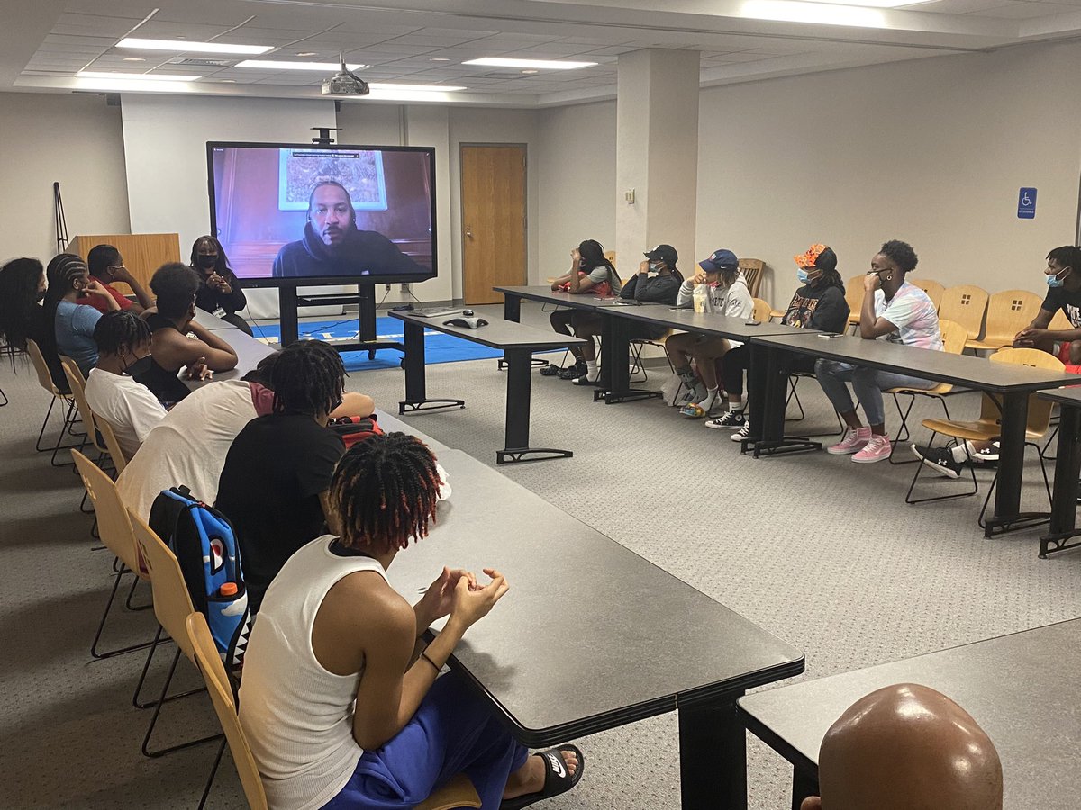 GoJSUTigers's tweet photo. Our student-athletes had the opportunity to talk with @carmeloanthony today 🔵⚪️

#IBelieve x #BleedTheeBlue x #ProtectTheeBlock https://t.co/fCxXijmQIE