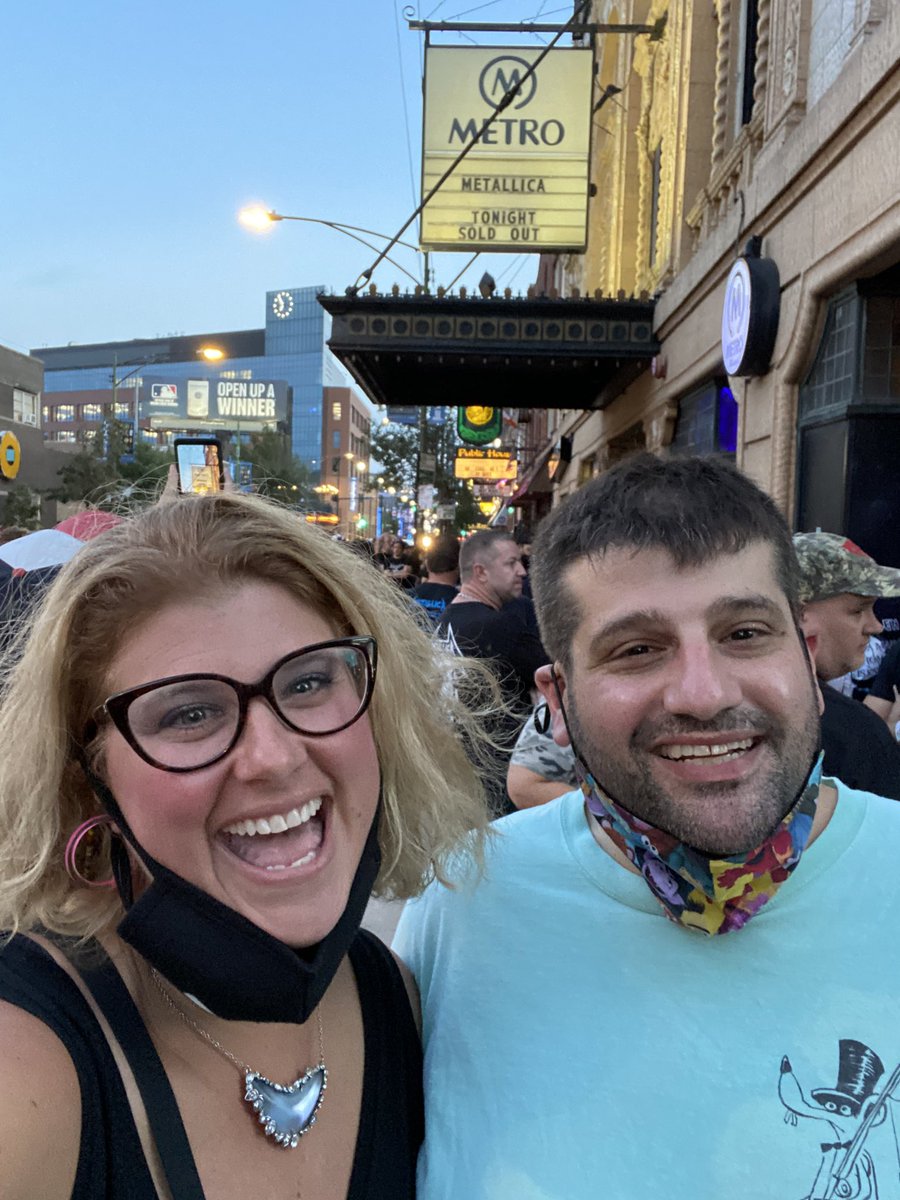 interactiveAmy's tweet image. So this is a rockin’ Monday surprise @Metallica at @MetroChicago!