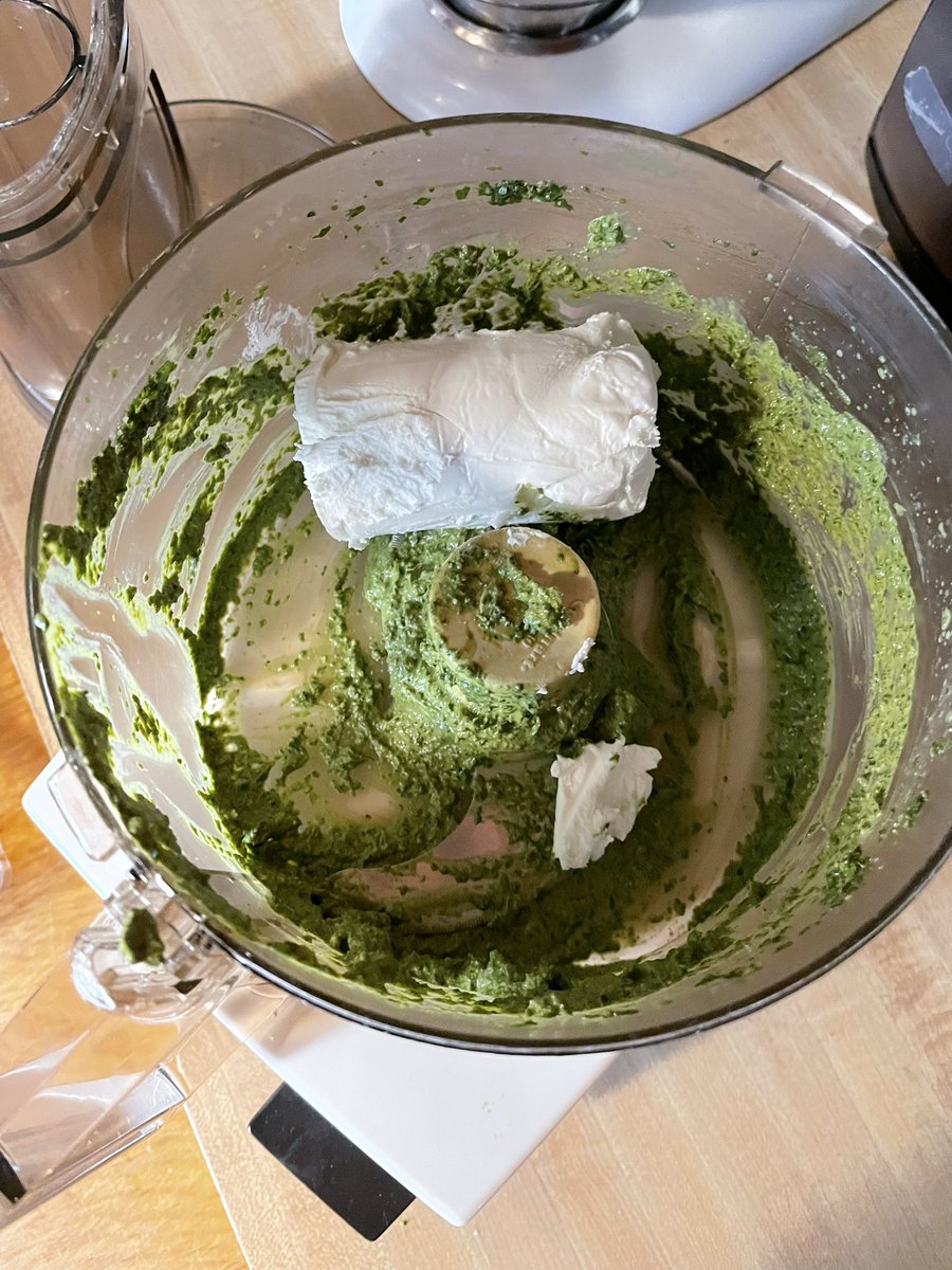 CoyotePot's tweet photo. Goat cheese pesto stuffed chicken breasts.
#cookingwithclay #pesto #easyweeknightmeals #flameware #claycoyote #handmadepottery #homemademeals https://t.co/uVtkXuu1hb