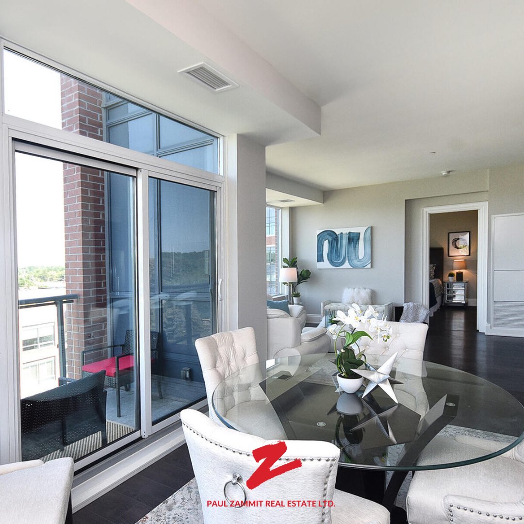 Zammit's tweet photo. Just Listed ! 
7608 Yonge Street PH 26
Listed at $899,000

Click below to see virtual tour and floor plans!
https://t.co/ENpFjS5V6s

Click to visit listing from website:
https://t.co/430rXogRhM

Call (905) 881-2181 to book a showing ! https://t.co/volRq2Xr5L