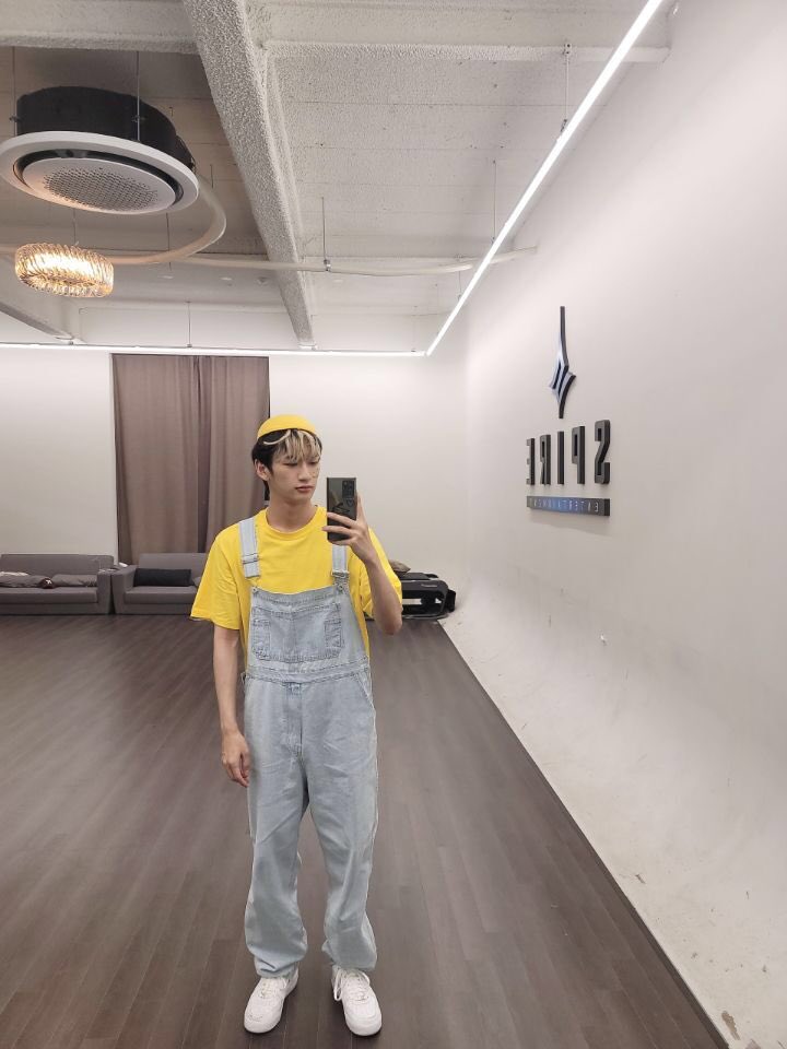 OmegaXFancafe's tweet photo. Fancafe update 
[210921] Taedong 

#OMEGA_X #오메가엑스 
#태동 #Taedong https://t.co/Flq9A6NPZM