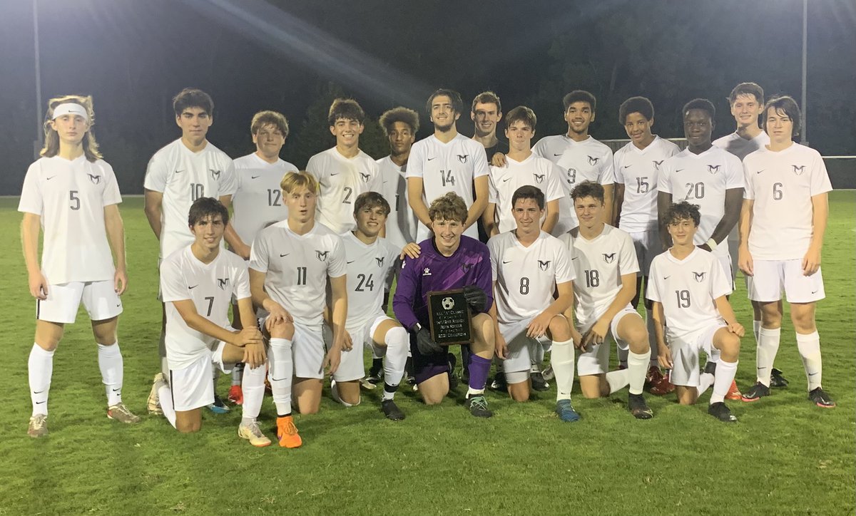 MurrayTigers's tweet photo. Your 2021 All A Sectional Champs! Heading to All A State in Frankfort!!! Murray beat UHA 4-1. Will play Kentucky Country Day this Saturday at 3:00. Great job guys!! @MurraySchools @MHSTigersSoccer https://t.co/6MtZaF1ufz