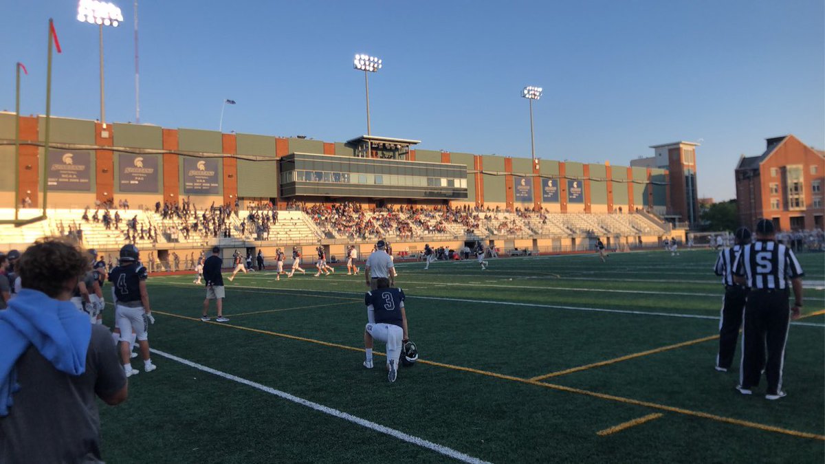 PatrickIsom97's tweet image. I had a great time visiting Case Western Reserve this weekend and watching a game! Got a feel for the amazing atmosphere there, thank you @DebeljakGreg and @BenLolli for the opportunity to come out! @caseathletics @CWRUFootball