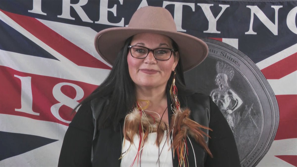 APTNNews's tweet image. What will the results of #Elxn44 mean for Indigenous Peoples? Melissa Ridgen and @DennisWardNews are live with our panel @northendmc, @jodi_stonehouse, @Pam_Palmater and @willgoodon - Watch here: aptnnews.ca/topic/elxn2021/