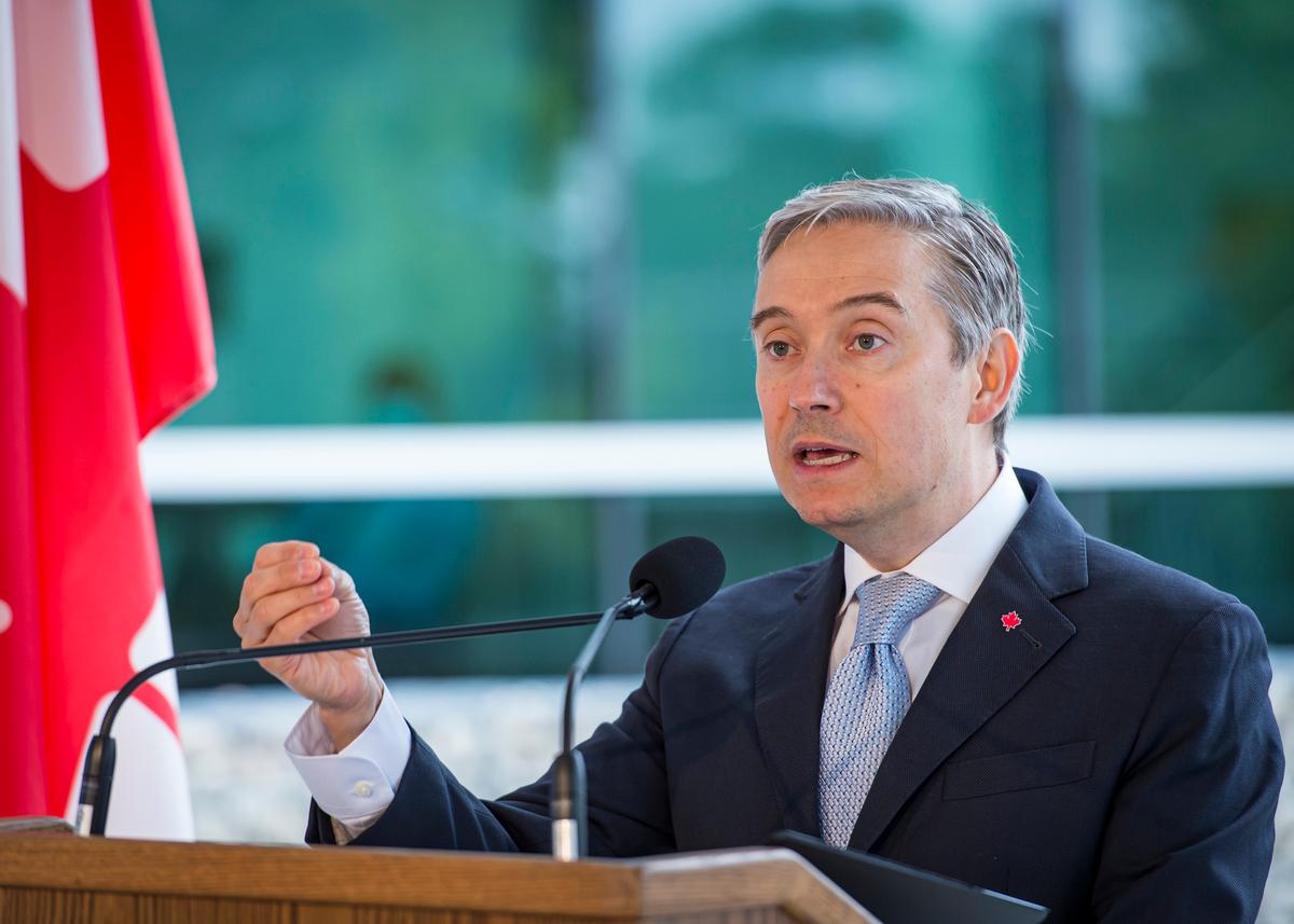 tvanouvelles's tweet photo. FÉDÉRALES 2021 | François-Philippe Champagne, ministre sortant de l’Innovation, des Sciences et de l’Industrie réélu dans Saint-Maurice-Champlain
https://t.co/NmDhvWj4mV https://t.co/nWTqHrn6pR