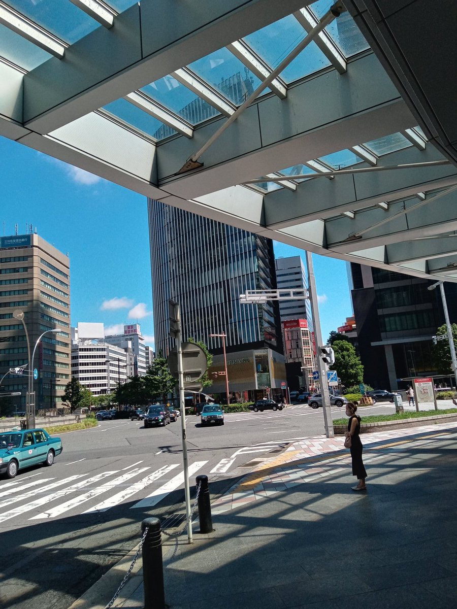 いつも倒産品の案件を頂くT氏と会食に名古屋に到着～😊コロナ禍の影響でT氏の物販法人も昨年度の3倍経常利益が上がったらしい。＃名古屋 ＃倒産品 ＃コロナ ＃物販 ＃倒産品案件 ＃バッタ屋 ＃Amazon ＃eBay
