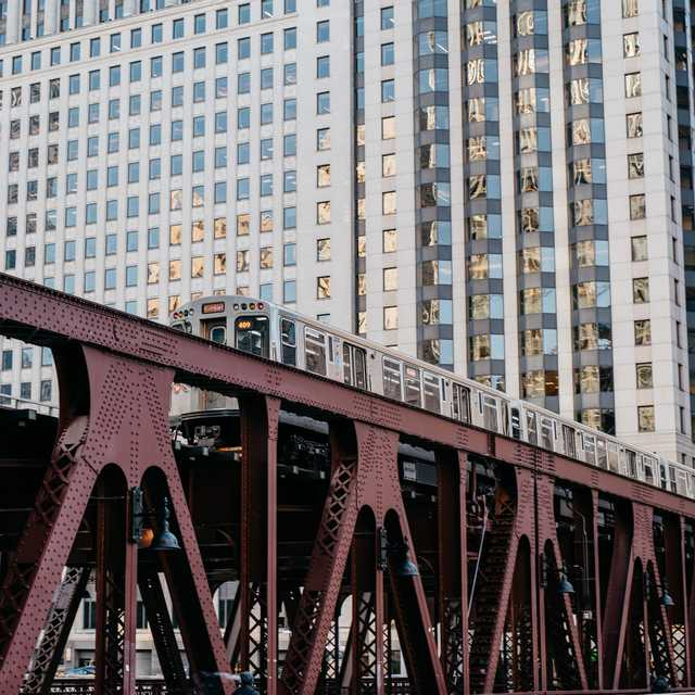 “#Chicago is the great American city,”#NormanMailer once said. This midwest marvel is the birthplace of the skyscraper and home to bold and brilliant architecture. It is at once international and local, lofty and down to earth. The Windy City has carved out an identity of its own