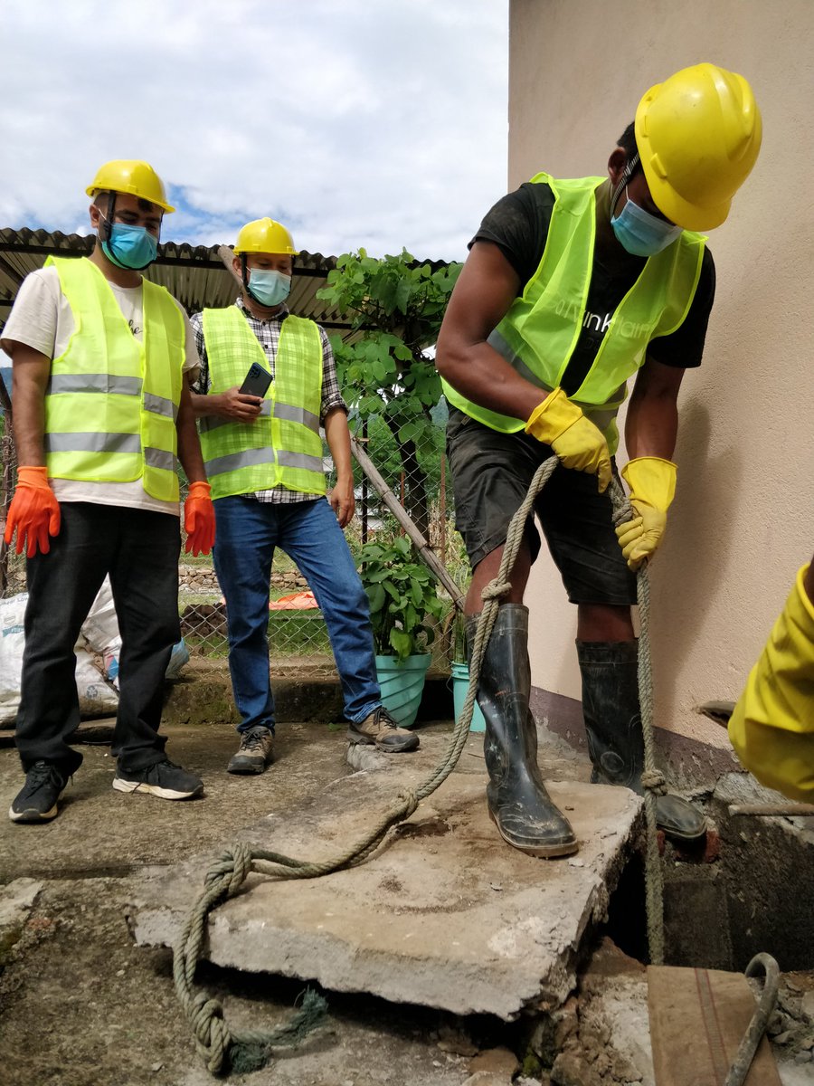 #HappeningNow: Emptying of faecal sludge from individual HH #safepractices #Emptying  #faecalsludge #containment #washsdg <a href="/SnvNepal/">SNV Nepal</a> <a href="/DangalParwati/">Parwati Sindhu</a> <a href="/ShresthaRaj98/">Raju Shrestha</a>