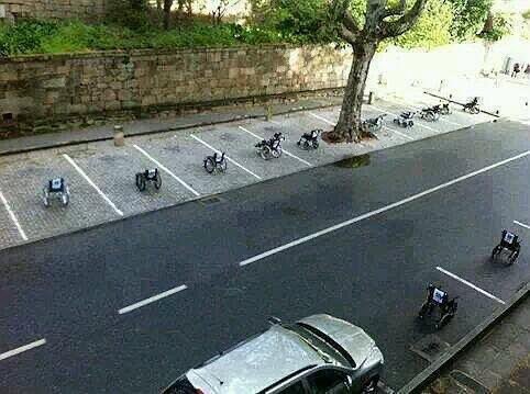 A #Wheelchair protest in Portugal - each one has a note on the back saying "Be right back" or "Just getting something"
