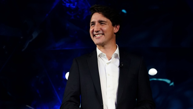 BREAKING: Justin Trudeau Promises To Be Prime Minister 'For All Justin Trudeaus'
#ElectionsCanada #elexn44 #TrudeauBlackface