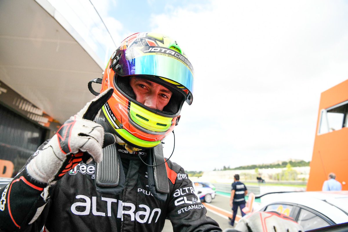 SmcMotorsport's tweet photo. El piloto junior Alejandro Cutillas logra la victoria en el TCR Spain! 
Peugeot 308 TCR, Circuito Ricardo Tormo
.
.
.
@Alexcutillas4 @peugeotsport @PeugeotES @sportsandyou @tcrspain @CircuitValencia https://t.co/Nh8AfvxYQB