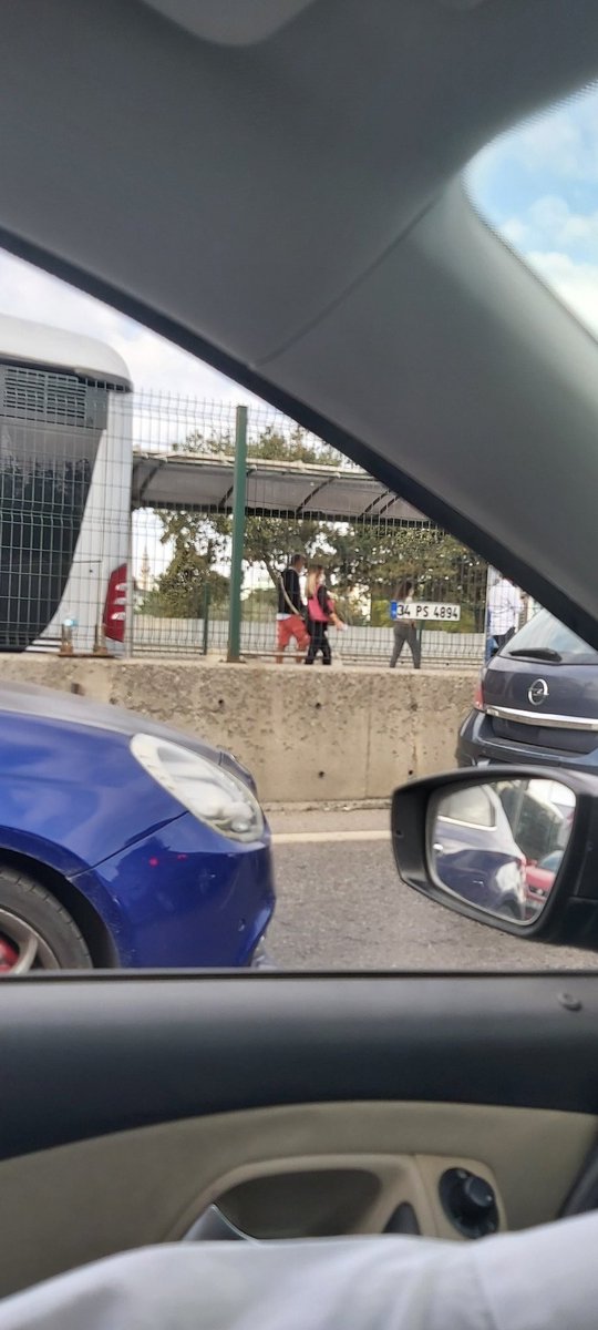 #kayipplaka #34PS4894 altunizade metrobus yolu kopru yolu #plakabuldum #plakamikaybettim