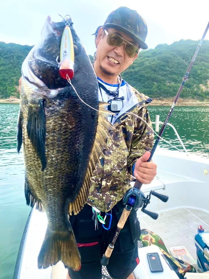 _DRANCKRAZY's tweet photo. ドランクレイジーソリッドコアポッパー
「FUNTER」もよく釣れております。
しかもソルト、フレッシュどちらにおいても好反応!
是非「FUNTER」お試しください。
#funter #ファンター #ポッパー
#釣り #ルアー #バス釣り #ブラックバス
#ソリッドコア #ソリッドコアストラクチャー #ソリッドコア構造 https://t.co/Y6lJwLkuTS