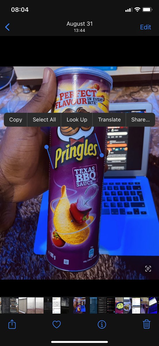 oluwashegzyy's tweet image. Does Android have this? Copying a text from a picture #ios15update