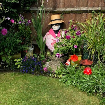 📢 Last week I had the honour of visiting this year's green-fingered winners of the individual garden competition. 

Congratulations to Julia Heys, overall winner and to Nerma Williams and Susan Newson! 
Stunning amazing gardens! 🏡

Read more here: tamworth.gov.uk/green-fingered…