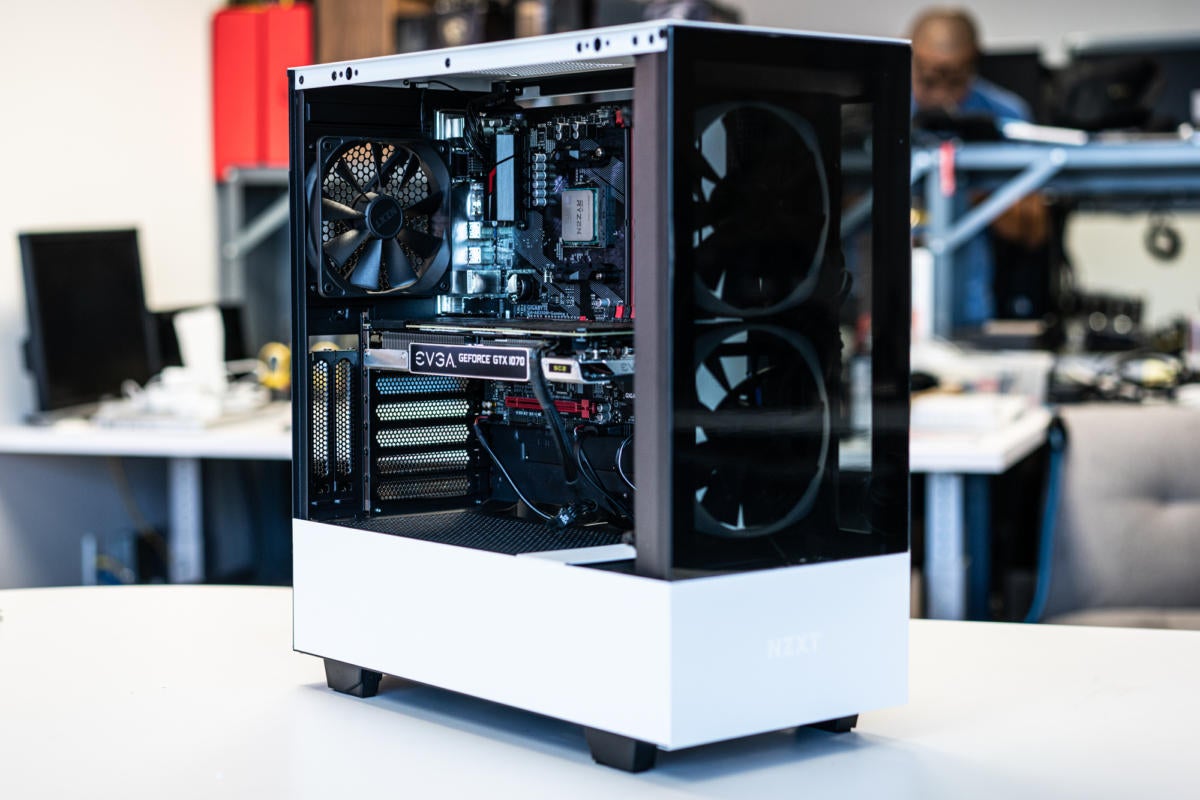 Comput3rTips's tweet photo. How to buy the perfect PC case Read More: https://t.co/JOr7uaZSDw https://t.co/rYO3MsJaIK