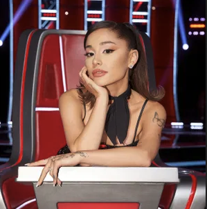 MartyFletcher84's tweet photo. #TheVoice with Ariana last night was everything ... 😍 https://t.co/vWfY2gi2OH