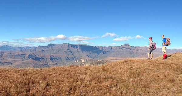 GetawayMagazine's tweet photo. The Cavern is situated in the Northern Drakensberg, adjacent to the Amphitheatre World Heritage Site. The journey to the Cavern is a beautiful country dive – 3.5 hours from Joburg or 3-hours from Durban.
#cavern1941 #drakensberg #greatoutdoors https://t.co/aAyHwqu1Gn