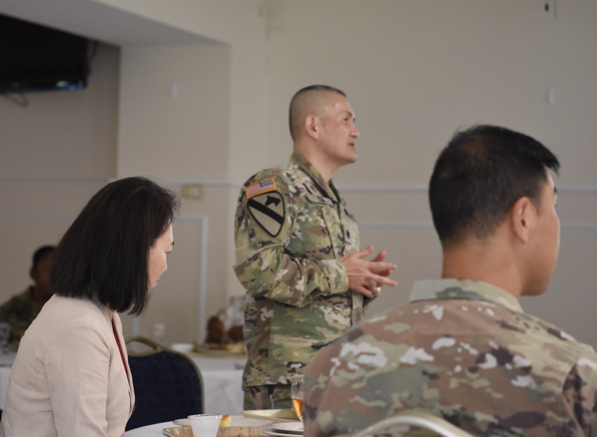 On Thursday Sept. 16, @TRADOC @ArmyChaplains hosted a spiritual luncheon at the Fort Eustis Club where Sgt. Maj. Fitzwilliam spoke about his own spiritual journey and the importance of spiritual readiness in the new Army #H2F initiative. @PaulFunk2 @TradocDCG @TRADOCCSM