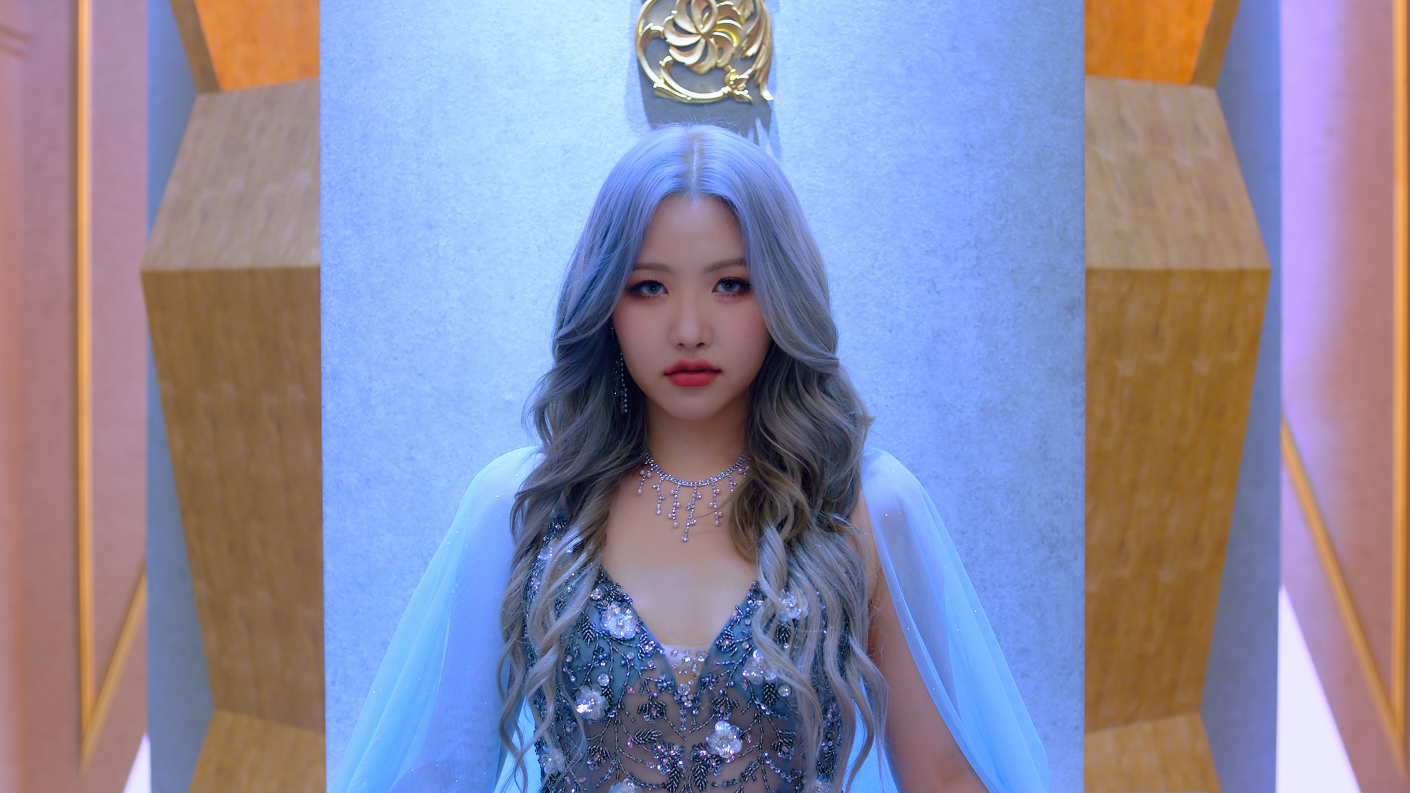 E_z6Fl6VEAo99MY?format=jpg&name=large