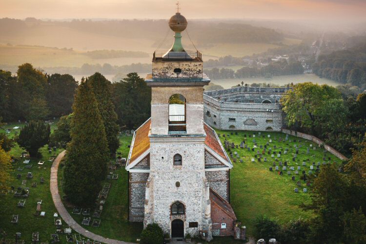 wigmore_hall's tweet photo. Happy 10th anniversary to the West Wycombe Chamber Music Festival @WWCMF and to his Artistic Director, Lawrence Power. 
September - 23rd - 25th
Artists including Vilde Frang, Brett Dean, Nicola Altstaedt, Héloïse Werner, Collegium Orchestra and others.
👉 https://t.co/xKUyXm2OmD https://t.co/WpqvoxQuOZ