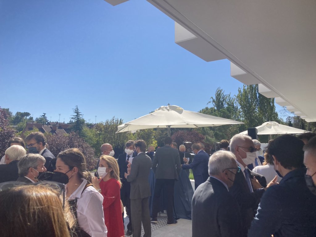 Clausuramos el acto de inauguración del nuevo #ESICCampusJuanXXIII. Muchas gracias a todos los que habéis venido presencial o nos seguís por streaming. Un día para recordar.