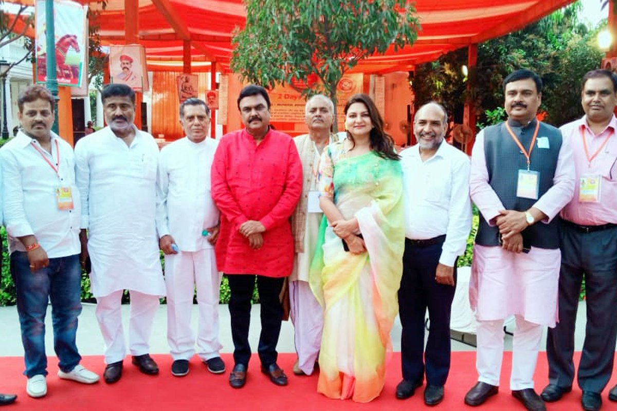 AkhilBrahm's tweet photo. दो दिवसीय अखिल भारतीय ब्रह्मऋषि महासंघ का वार्षिक अधिवेशन 
@druditatyagi 
@Mahasangh
@Tyagi https://t.co/0MvHkJCG03
